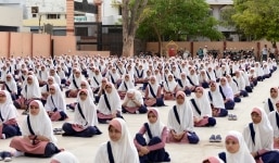 muslim school yoga SR15062016 12